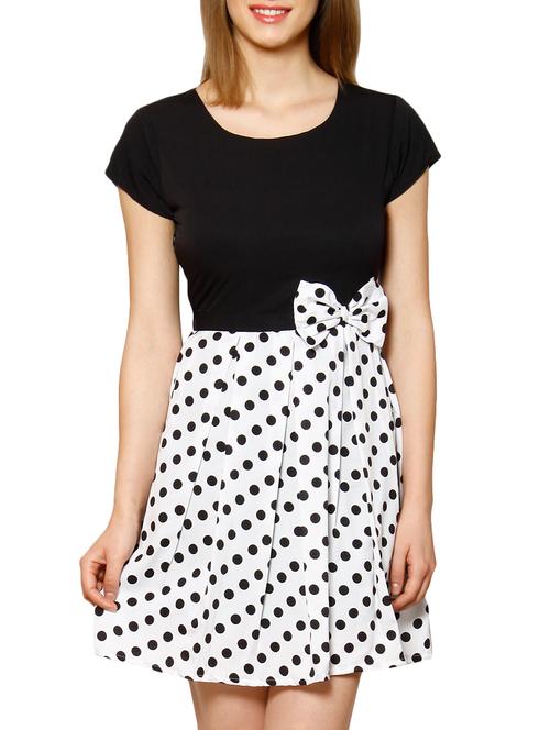 black polka dots printed dress - 13069228 - Very Small Image - 1