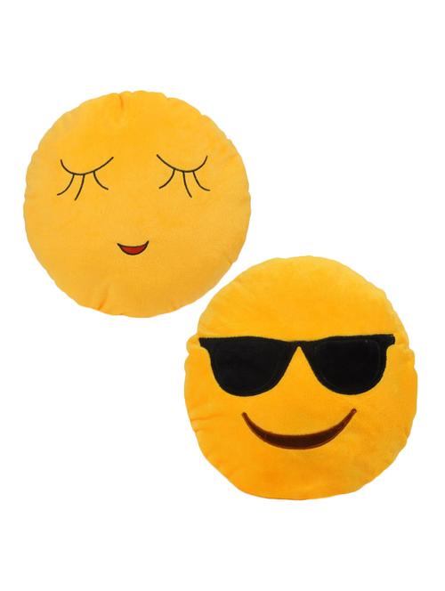 yellow polyester filled cushions - 13118261 - Very Small Image - 1