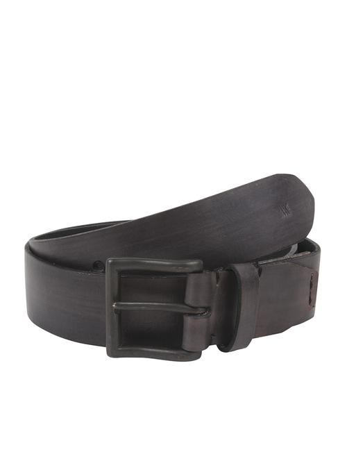 textured matte black rugged leather belt - 13213967 - Very Small Image - 1