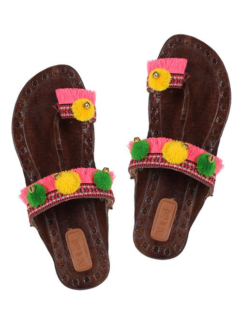 pink pom poms one toe kolhapuri - 13352243 - Very Small Image - 1