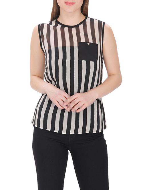 monochrome regular top - 13383355 - Very Small Image - 1