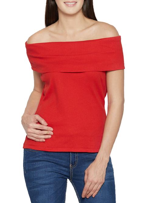 red regular top - 13385428 - Very Small Image - 1