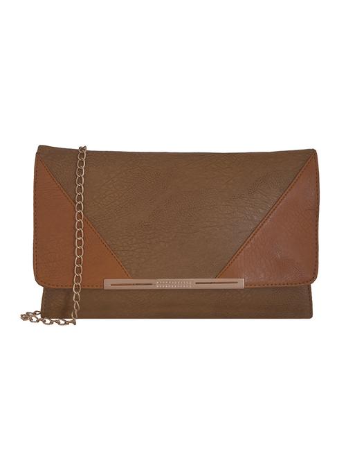 beige leatherette regular clutch - 13675865 - Very Small Image - 1