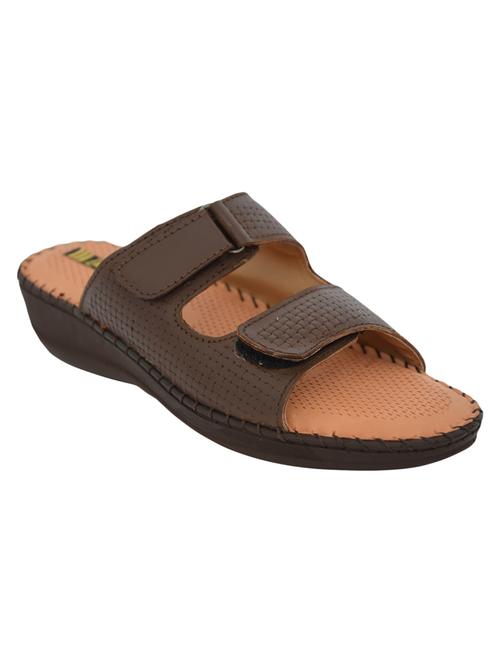 brown leather slip on sandals - 13690586 - Very Small Image - 1