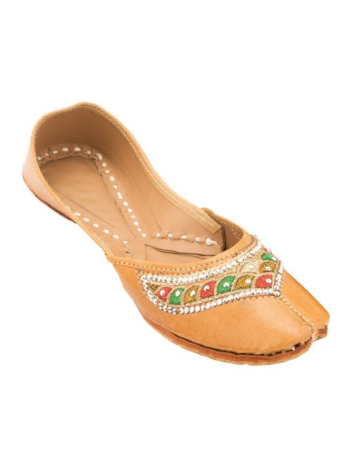brown slip on jutis - 13725218 - Very Small Image - 1