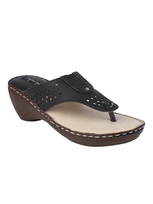 black faux leather toe separator sandals - 13733898 - Very Small Image - 1