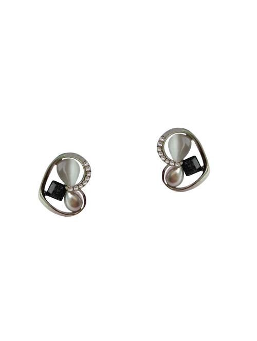 black studs earrings - 13741397 - Very Small Image - 1