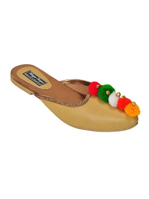 beige patent leather slip on jutis & mojaris - 13776135 - Very Small Image - 1