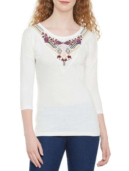 round neck embroidered top - 13810198 - Very Small Image - 1