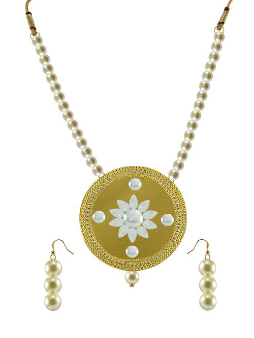gold metal jewellery - 13888911 - Very Small Image - 1