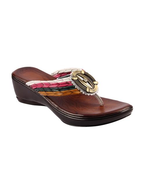 multi colored toe separator sandal - 13985507 - Very Small Image - 1