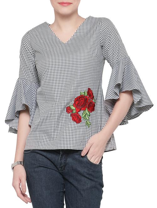 bell sleeved checkered top - 13988910 - Very Small Image - 1