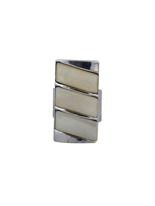 beige metal hand ring - 13990544 - Very Small Image - 1