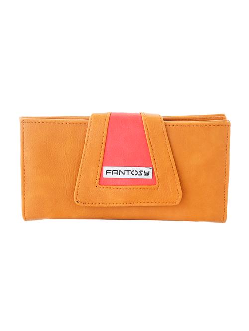 tan leatherette regular clutch - 14037929 - Very Small Image - 1