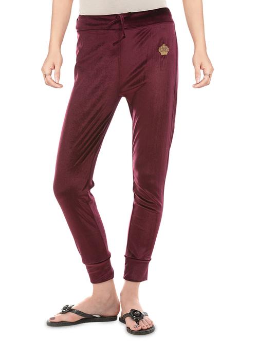 maroon velvet pajama - 14222439 - Very Small Image - 1