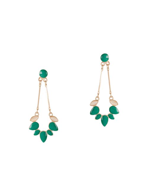 green metal studs earring - 14228732 - Very Small Image - 1