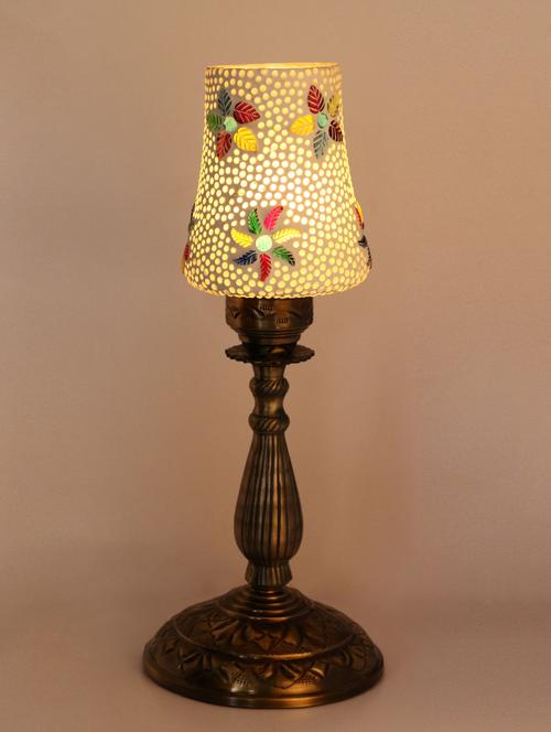new designer table lamp with colorful decorative glass with quality stand(set of 4)
- 14259209 - Very Small Image - 1