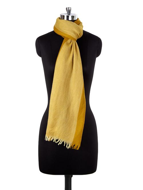yellow woollen stole - 14322299 - Very Small Image - 1