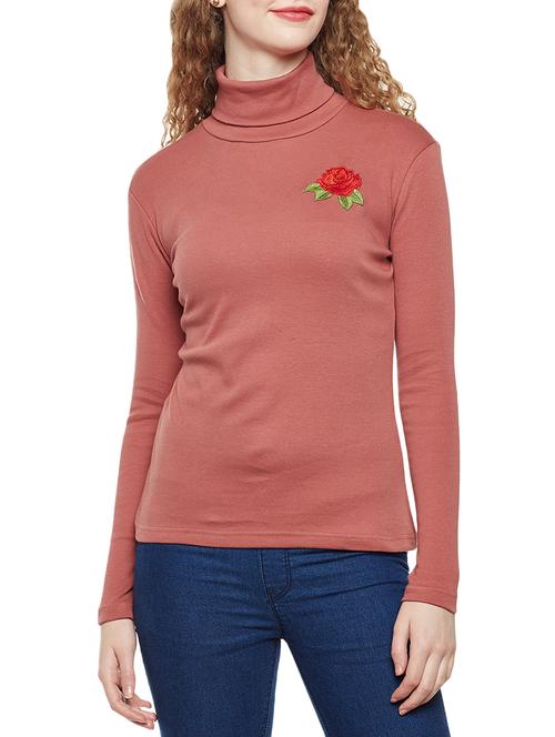 embroidered patch turtle neck top - 14384026 - Very Small Image - 1