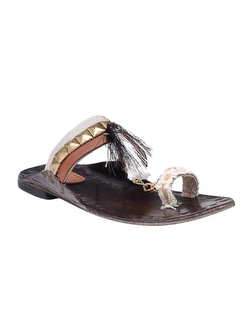 multi colored one toe kolhapuri - 14416348 - Very Small Image - 1