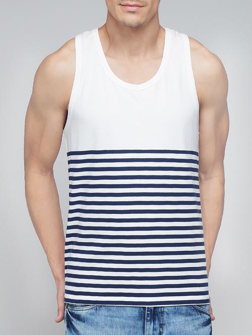 white cotton vest - 14453891 - Very Small Image - 1
