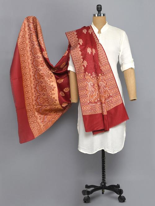 red woolen shawl - 14521654 - Very Small Image - 1