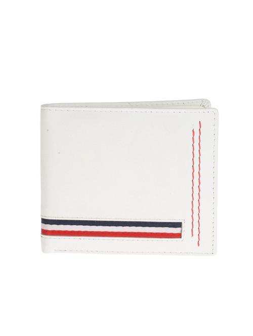 white leather wallet - 14538848 - Very Small Image - 1