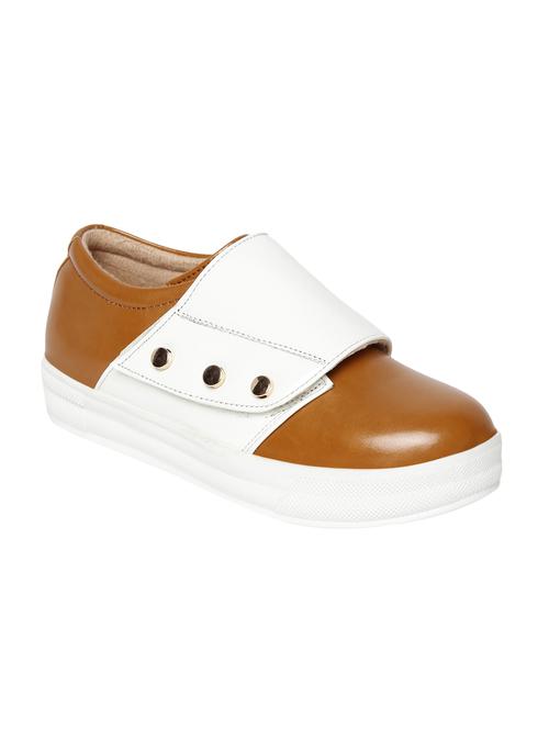 tan plimsolls sneaker - 14544466 - Very Small Image - 1