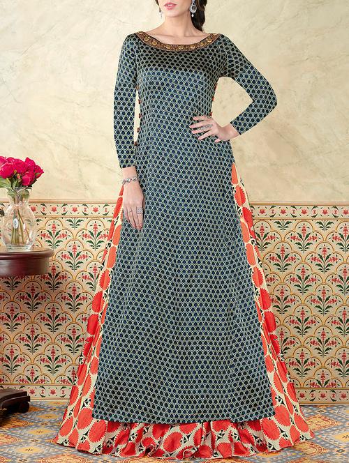 navy blue satin layered gown - 14564866 - Very Small Image - 1