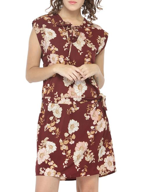 maroon printed belted dress - 14578407 - Very Small Image - 1