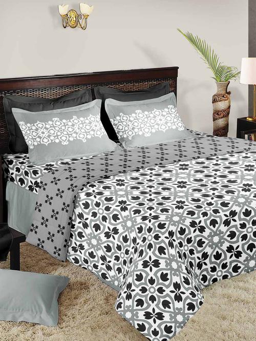 double bed comforter with silken filling - 14677277 - Very Small Image - 1