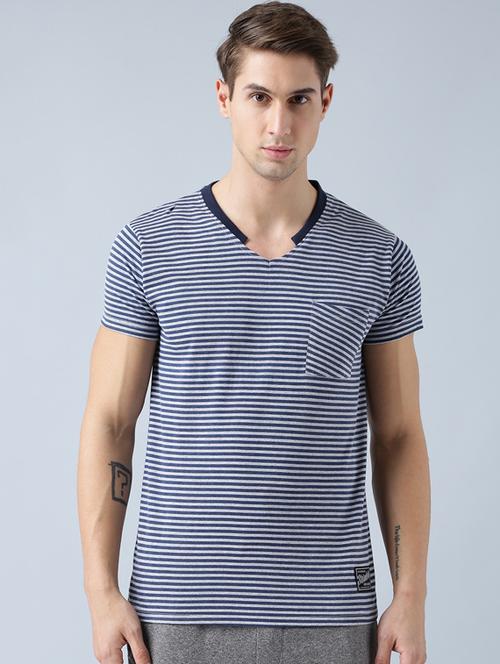 navy blue cotton pocket t-shirt - 14770049 - Very Small Image - 1