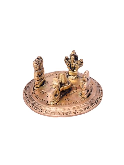 decorative brass god idol of shiv parivaar handicrafts product - 14866344 - Very Small Image - 1