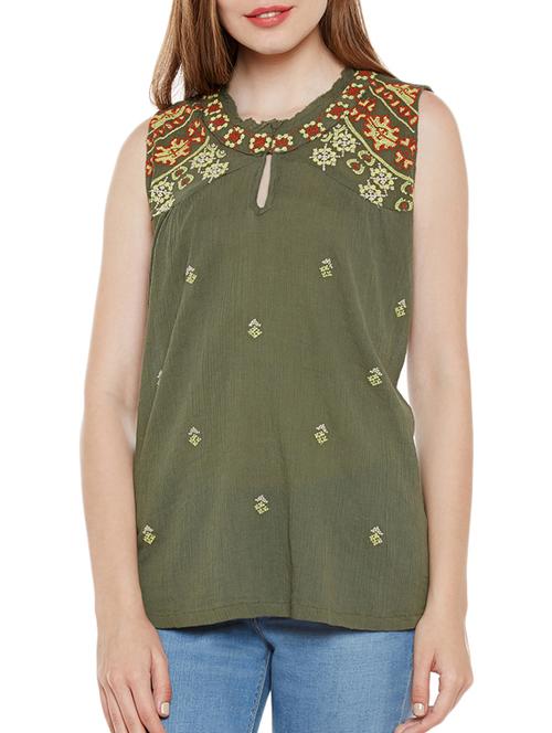 keyhole neck embroidered top - 14867997 - Very Small Image - 1