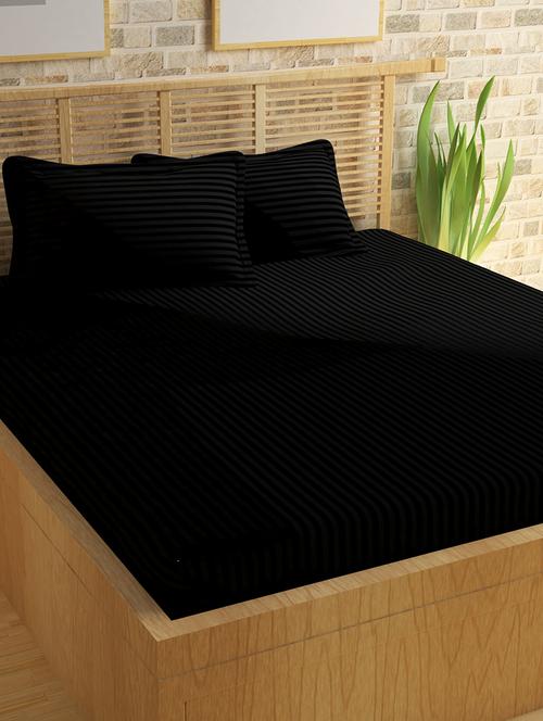self striped satin plain king bedsheet with 2 pillow covers - 14917356 - Very Small Image - 1