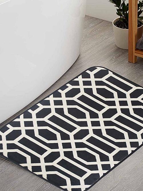 micro fibre memory foam bath mat with anti skid & hd rubber backing - 14937747 - Very Small Image - 1