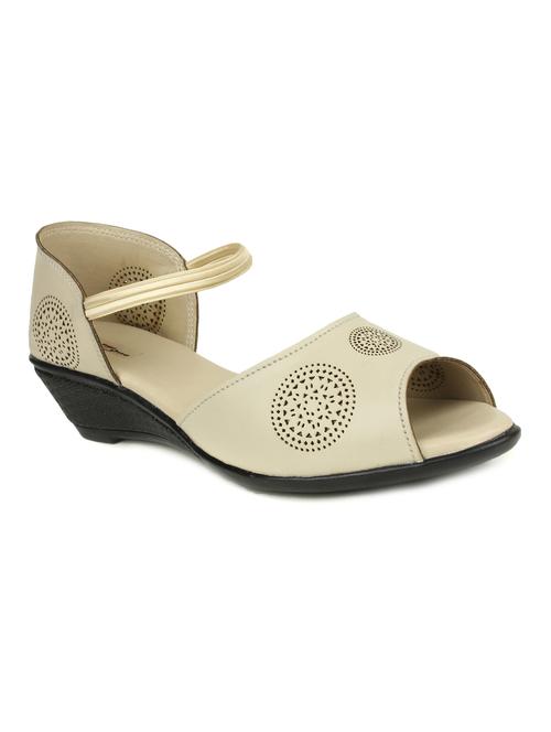 beige closed back wedge - 14962177 - Very Small Image - 1
