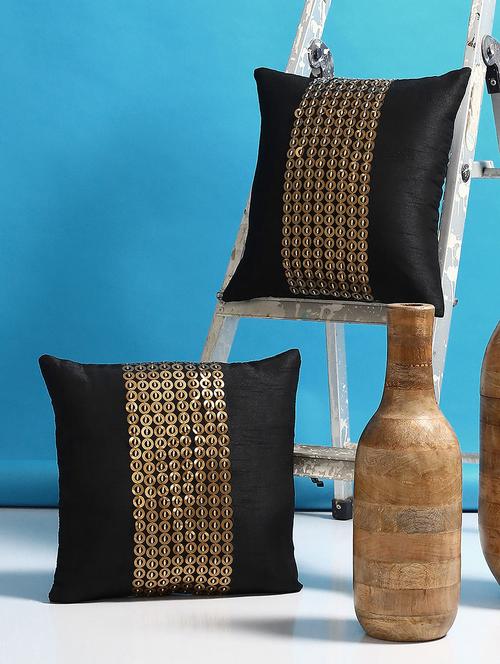 set of 2 embellished cushion covers - 15033681 - Very Small Image - 1