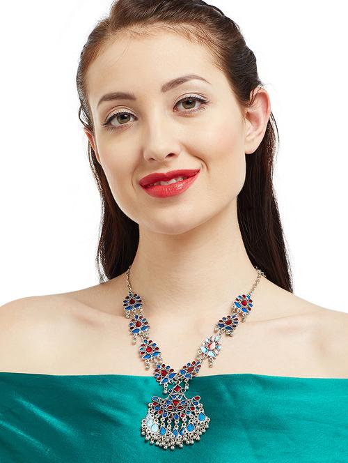 tribal necklace - 15079241 - Very Small Image - 1