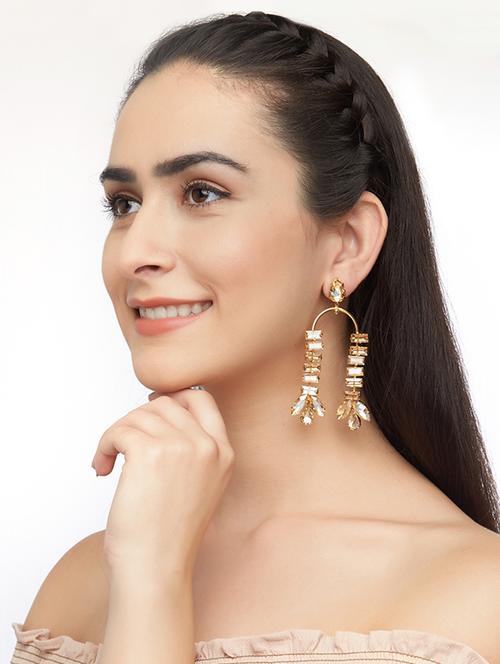 gold metal drop earring - 15115751 - Very Small Image - 1
