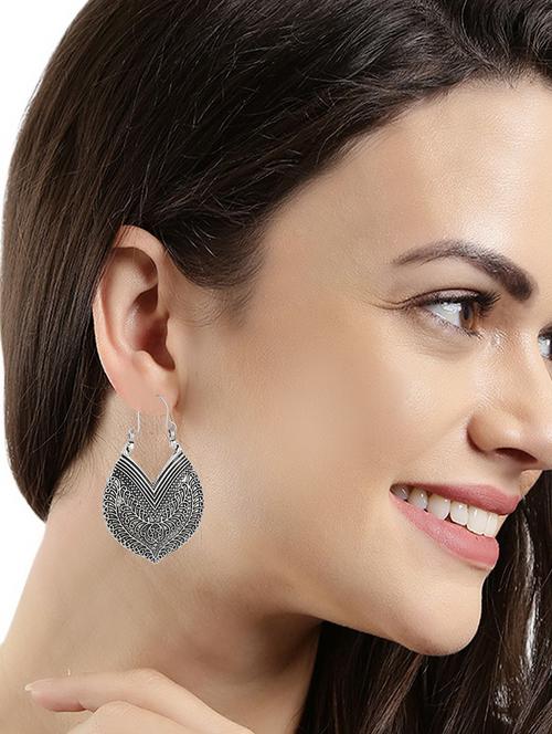 hoop earrings - 15137662 - Very Small Image - 1