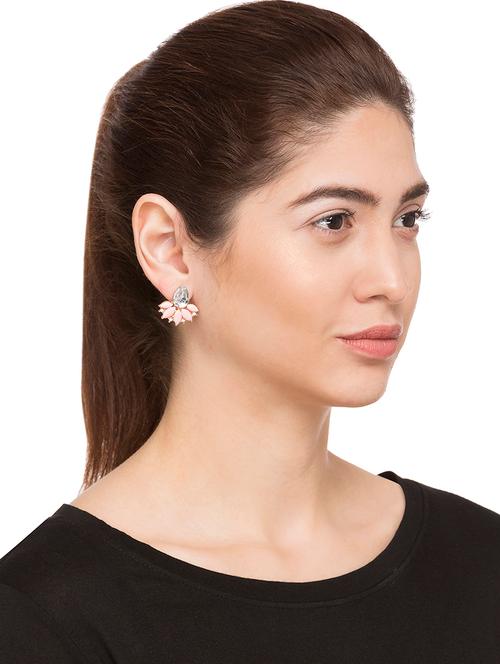 pink metal studs earring - 15145992 - Very Small Image - 1