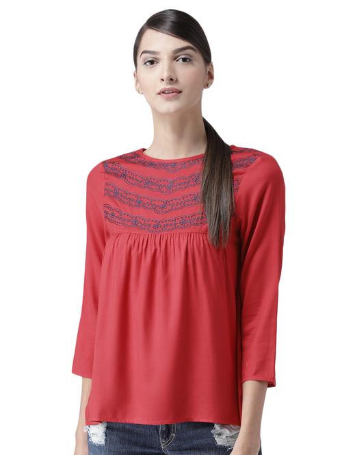 keyhole back embroidered top - 15147099 - Very Small Image - 1