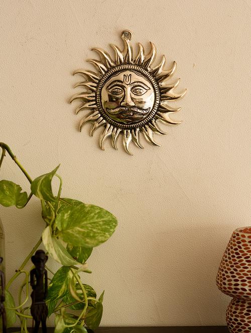 decorative wall hanging of sun - 15149625 - Very Small Image - 1