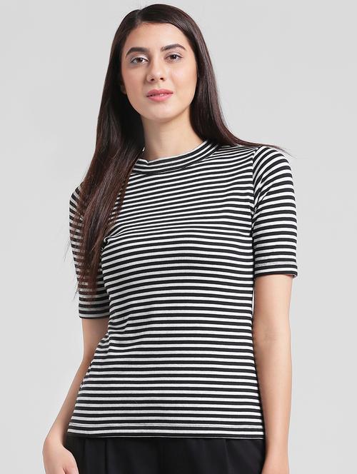 black striped top - 15152489 - Very Small Image - 1