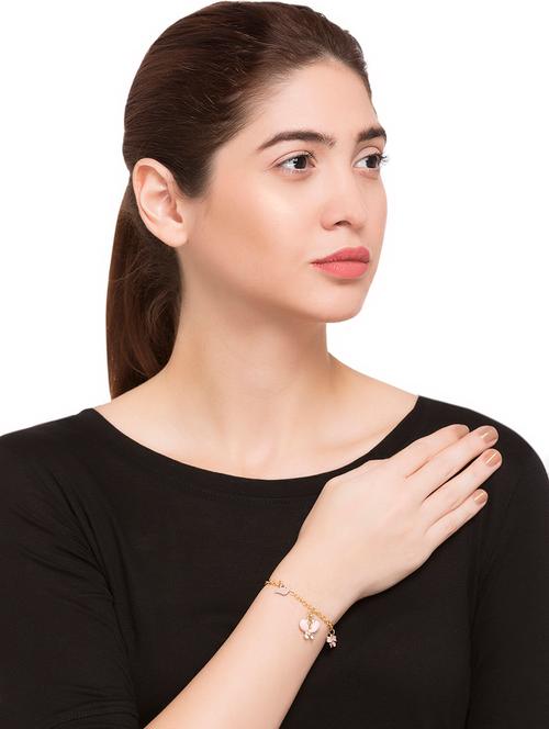 gold metal cuffs bracelet - 15165252 - Very Small Image - 1