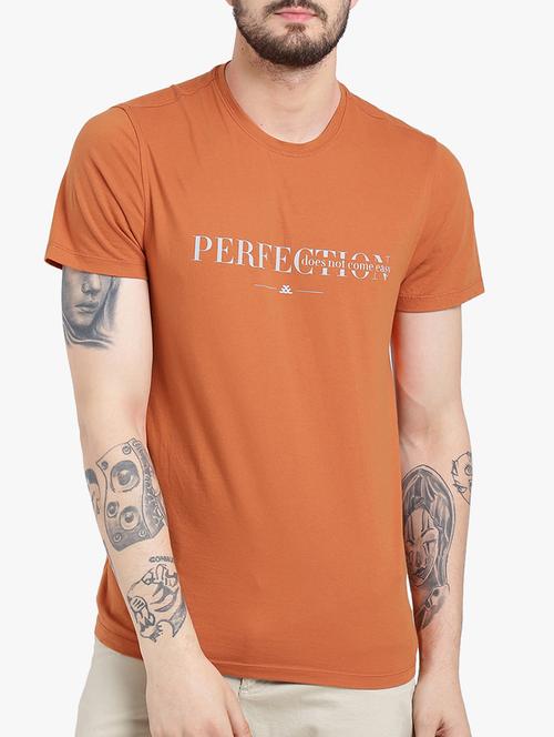 orange cotton chest print t-shirt - 15213740 - Very Small Image - 1