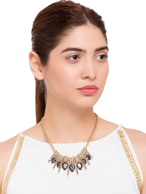 short necklace - 15253933 - Very Small Image - 1