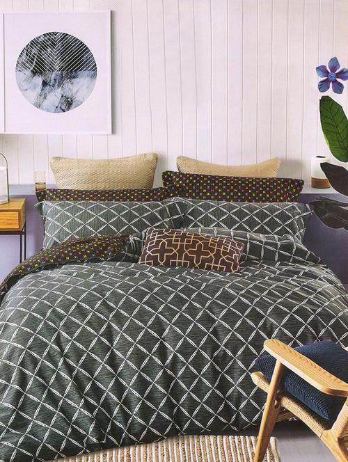 cotton double bedsheet with 2 pillow covers - 15255119 - Very Small Image - 1