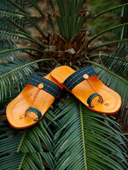 green one toe kolhapuri - 15272204 - Very Small Image - 1